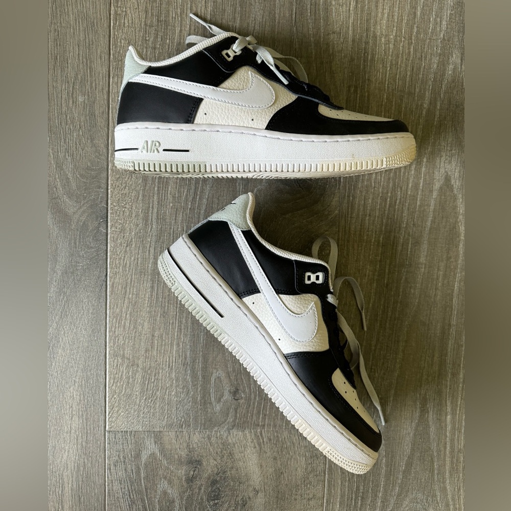 Big Kids' Nike Air Force 1 LV8 Casual Shoes